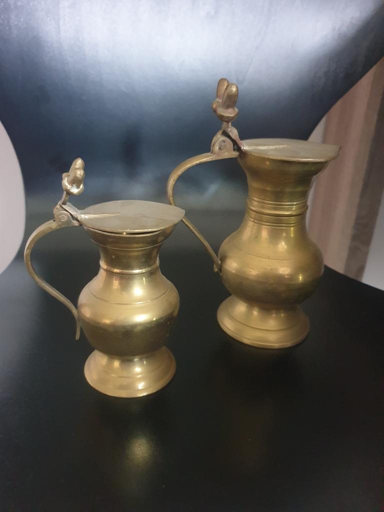 Set van 2 koperen eikelkannetjes - 10 en 14 cm hoog, Antiek en Kunst, Antiek | Koper en Brons, Koper, Ophalen of Verzenden