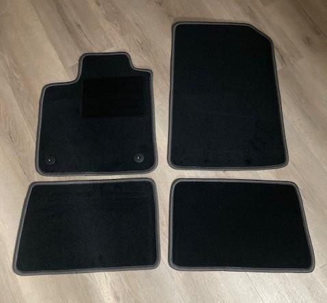 Mattenset Renault Twingo type 2, Auto-onderdelen, Interieur en Bekleding, Info@schoenek.de, Renault, Nieuw, Ophalen of Verzenden