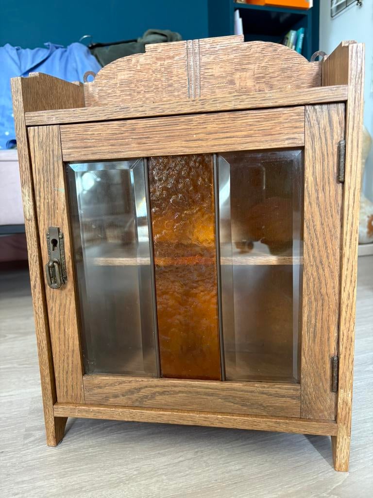 Vitrinekastje met geslepen glas, Eiken, 45x32x18, Glas, Minder dan 100 cm, 25 tot 50 cm, 50 tot 100 cm