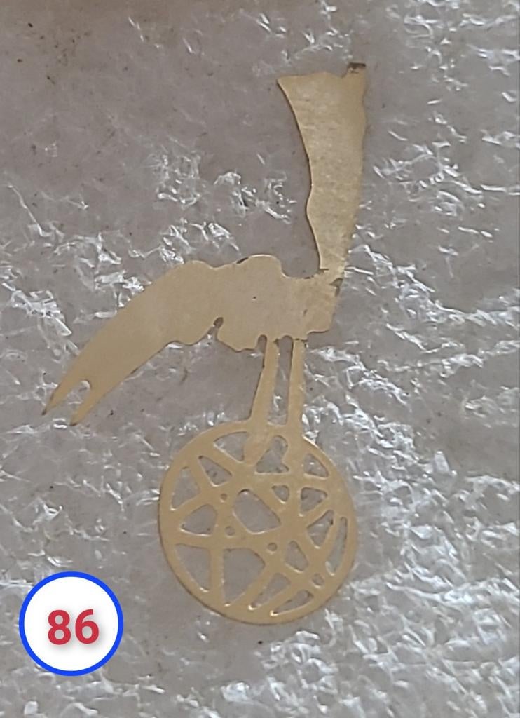 Pin met vogel en wereldbol, Verzenden