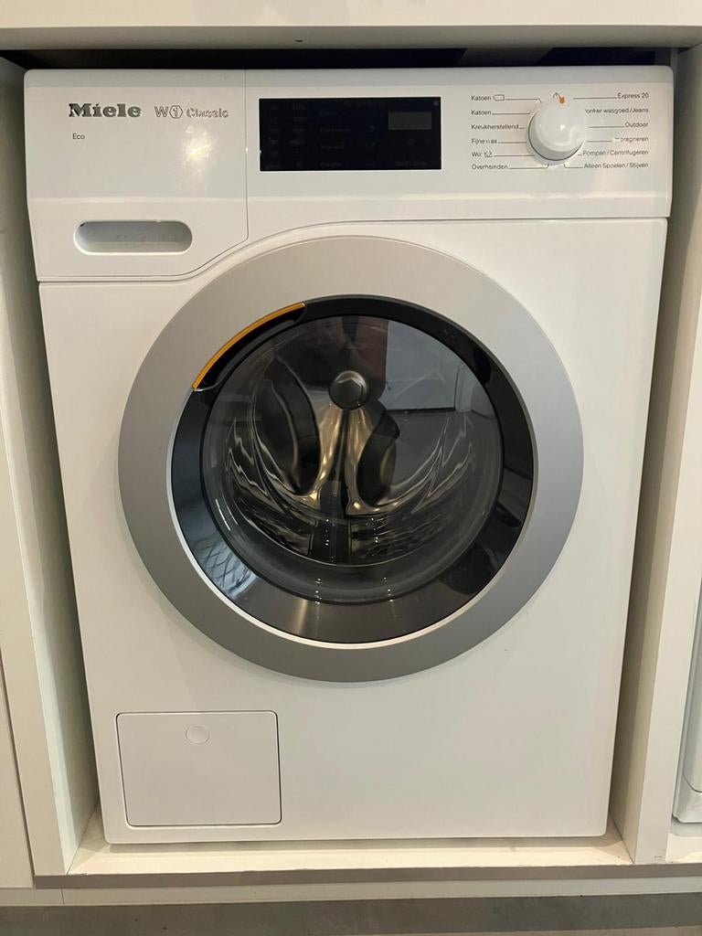Miele wasmachine - W1 classic - In zeer goede staat, Ophalen, Wolwasprogramma, Zo goed als nieuw, 85 tot 90 cm