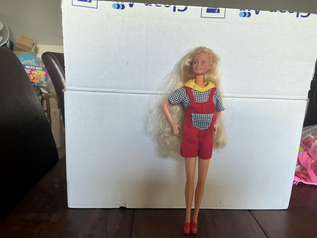 Mattel Barbie made in Philippines op rug 1966, Verzamelen, Ophalen of Verzenden, Gebruikt