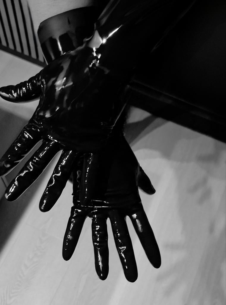 Nieuwe latex( fetish) handschoenen maat L en XL, Verzenden, Nieuw