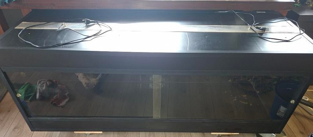 Betonplex terrarium 170x60x60, Dieren en Toebehoren, Reptielen en Amfibieën | Toebehoren, Gebruikt, Terrarium of Paludarium, Ophalen