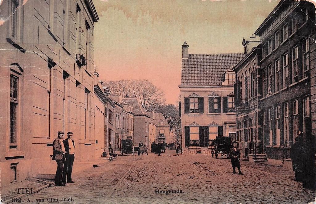 Tiel - Hoogeinde (fraai straatbeeld) 1908?, Ophalen of Verzenden, Voor 1920, Gelopen, Gelderland