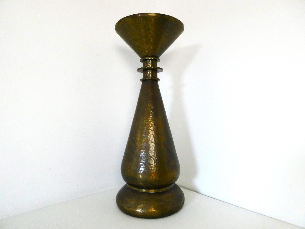 Gehamerde messing kandelaar Amsterdamse School kerkkandelaar, Ophalen of Verzenden, Koper of Brons