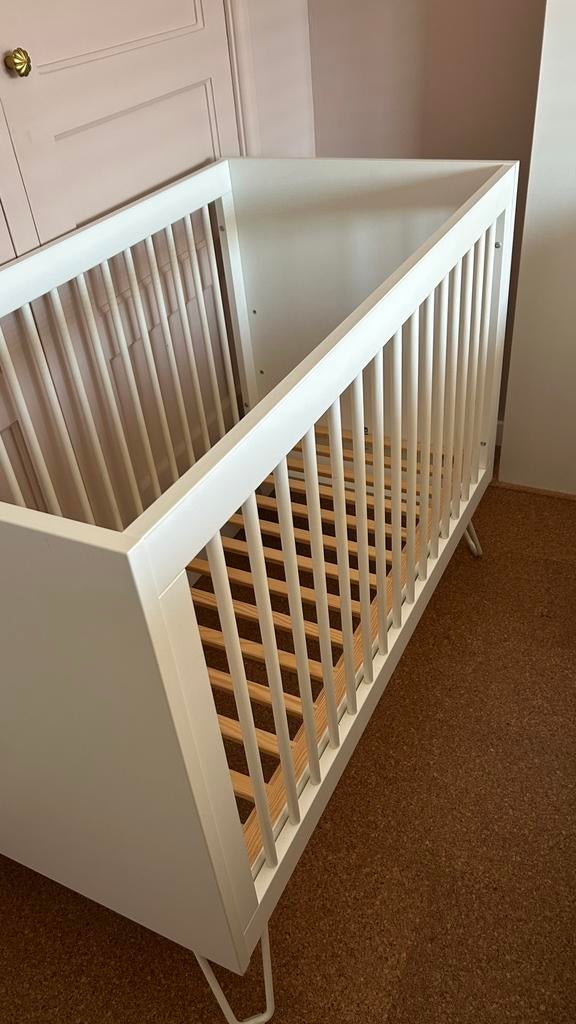 Ledikant (incl. matras), Ophalen, Zo goed als nieuw, Ledikant