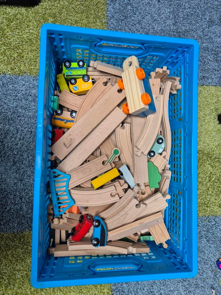 Krat vol houten treinbaan (o.a. Brio, Lidl, Ikea), Ophalen of Verzenden, Gebruikt