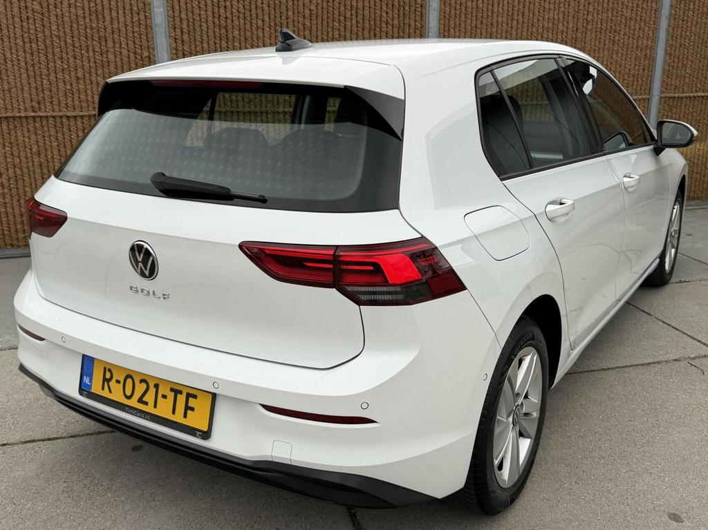 Volkswagen Golf 1.0 TSI Life Business Stoel- en stuurverwarm, Voorwielaandrijving, Gebruikt, Euro 6, 620 kg