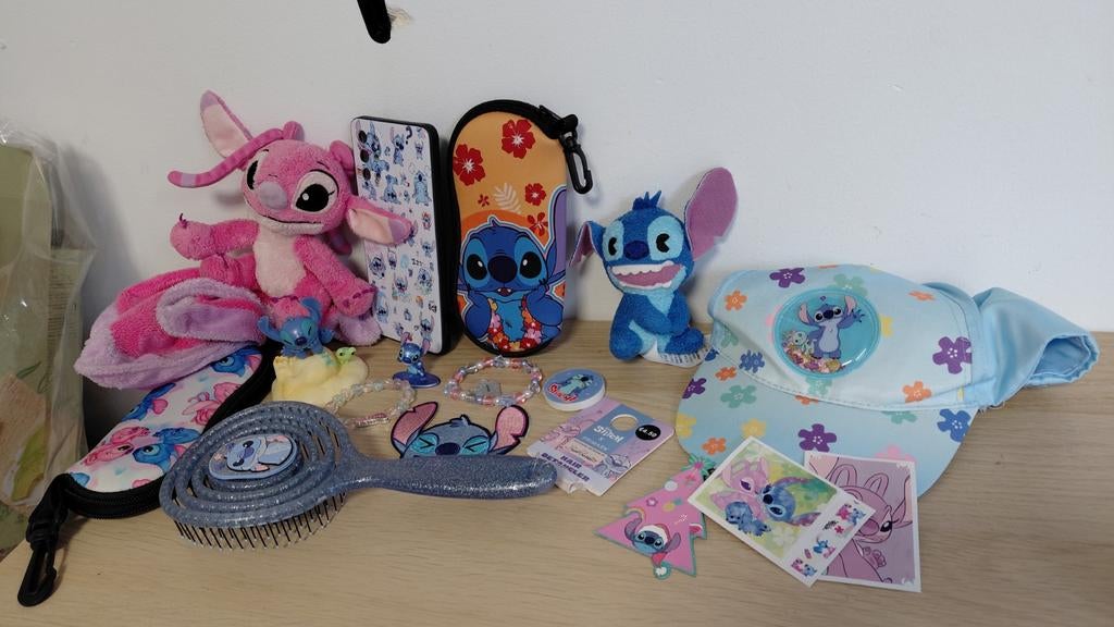 Verzameling Stitch Disney, Ophalen of Verzenden, Overige figuren, Zo goed als nieuw, Beeldje of Figuurtje