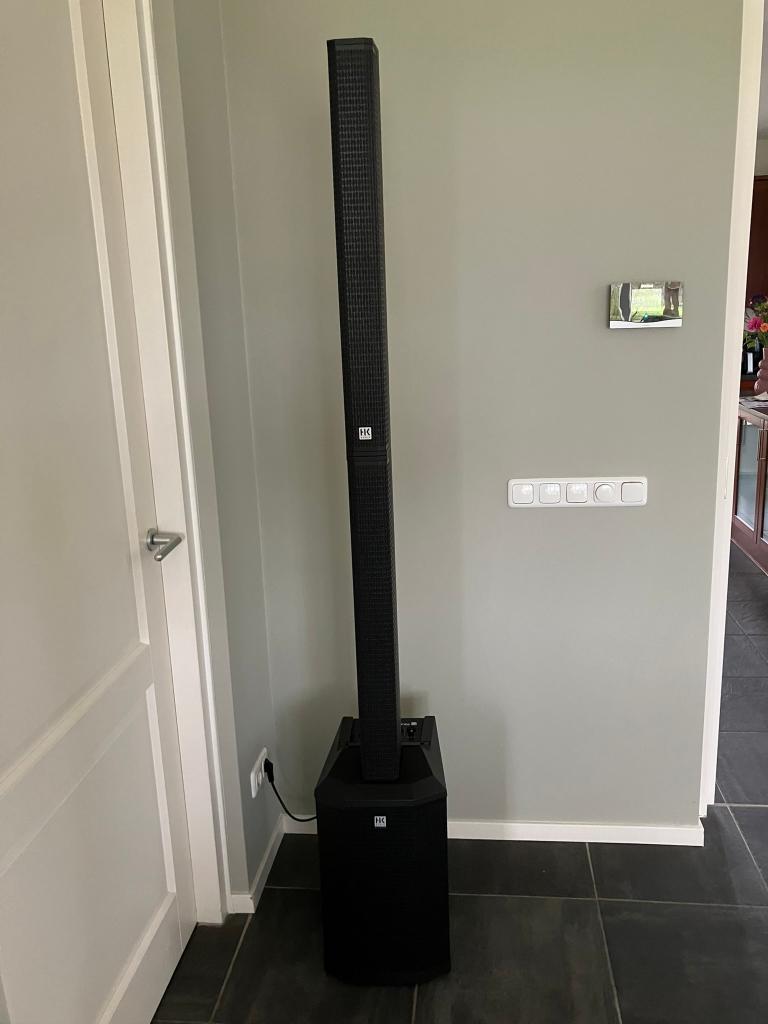 1x HK polar 8 line array speaker met hoezen, Ophalen, Nieuw, 1000 watt of meer, P.A.