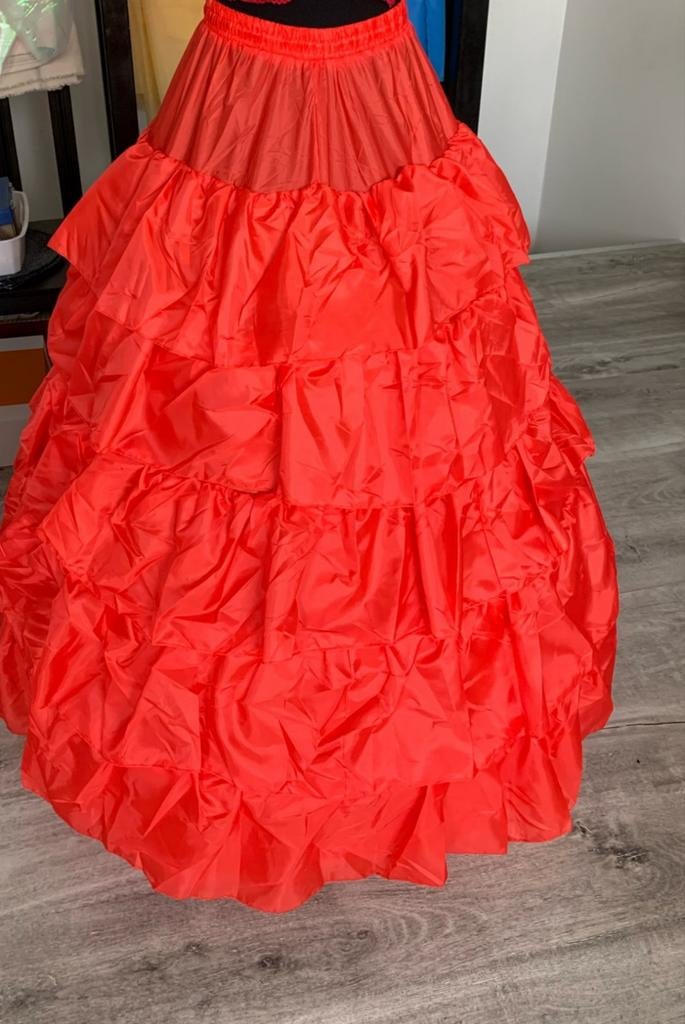 Mooie rode hoepelrok - Geschikt voor S t/m L, Ophalen of Verzenden