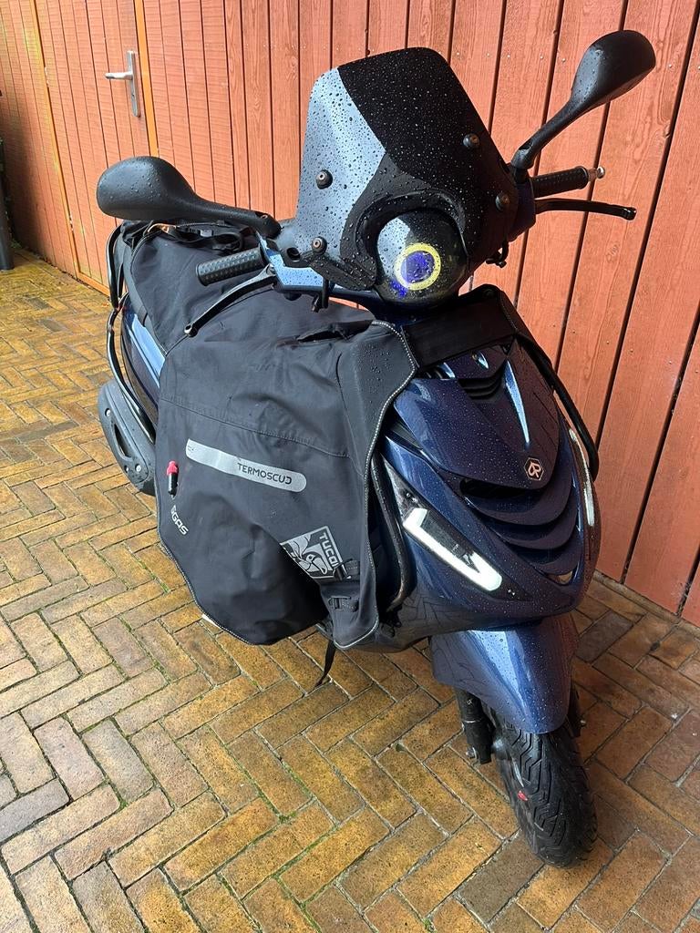 Nette zip iget 2019, Ophalen, Zo goed als nieuw, Benzine, Zip