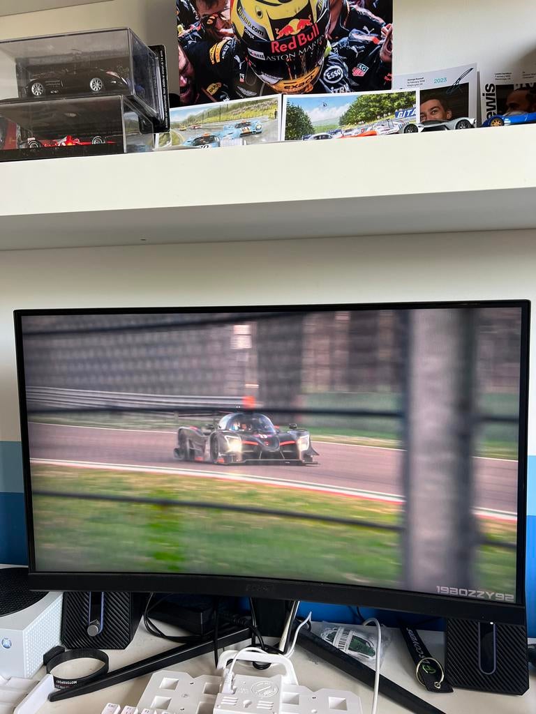 MSI G24C4 E2 - Full HD Curved Gaming Monitor - 180hz 24 inch, Computers en Software, Monitoren, Curved, Full HD, Zo goed als nieuw