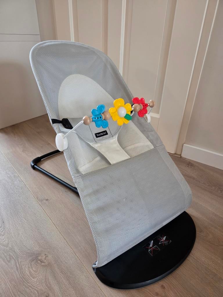Baby Björn wipstoel met speelboog, Kinderen en Baby's, Wipstoeltjes, Ophalen