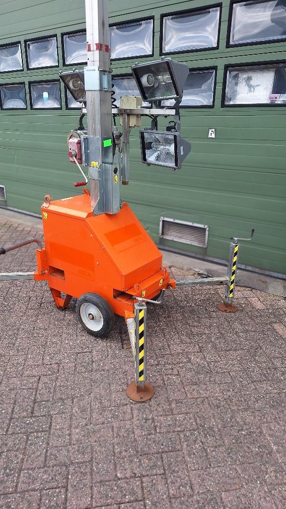 Lichtmast 230V 4x400W HQI Towerlight, Linktower HQI, Ophalen, Gebruikt, Overige typen, Industriepark 2a 9351PA Leek