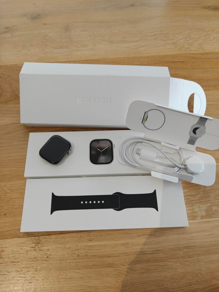 Apple Watch Series 10 46mm titanium case LTE, Ophalen of Verzenden, Zo goed als nieuw, Zwart, IOS