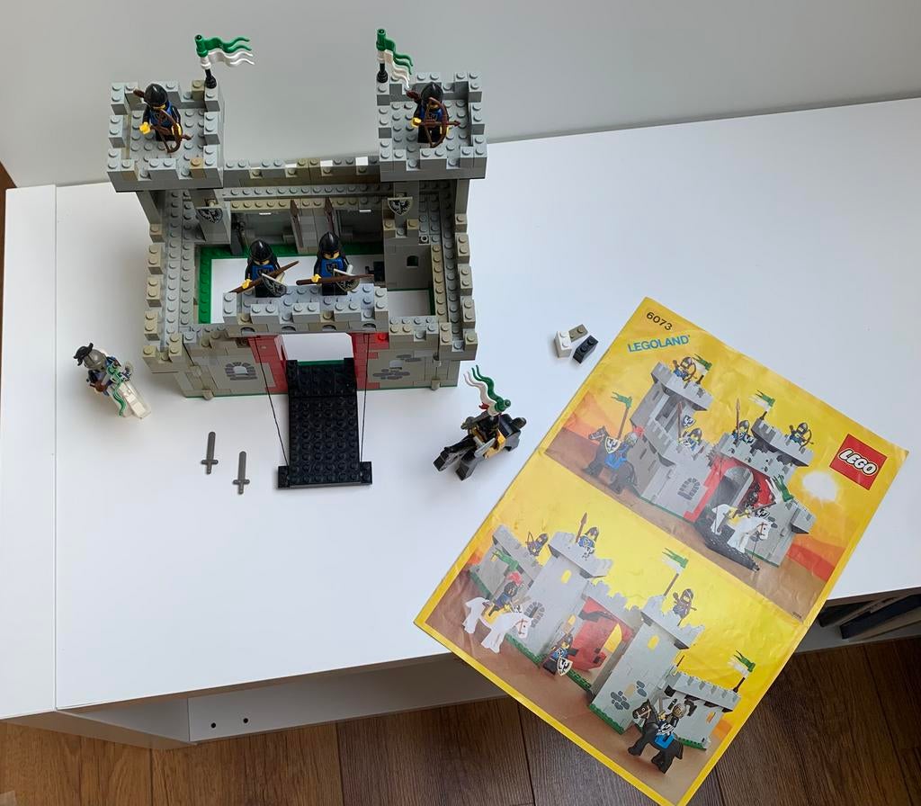 Vintage Lego 6073 - knights castle (1984), Ophalen of Verzenden, Gebruikt, Complete set, Lego