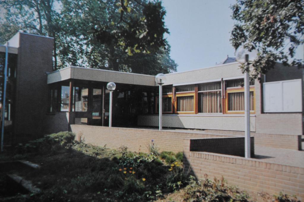 Ansichtkaart Heerde Gemeentehuis, Ophalen, 1960 tot 1980, Ongelopen, Gelderland