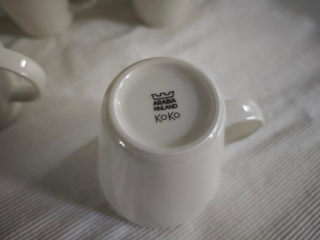 Iitala Arabia Koko witte mok nieuw, 4 stuks!€13,50 per st, Huis en Inrichting, Nieuw, Ophalen of Verzenden, Overige stijlen, Kop(pen) en/of Schotel(s)