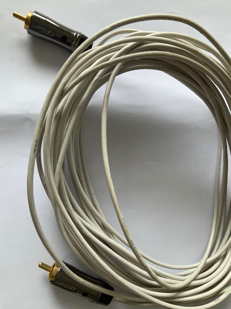 QED performance mini subwoofer kabel 10 m., Ophalen of Verzenden, Zo goed als nieuw, 10 meter of meer