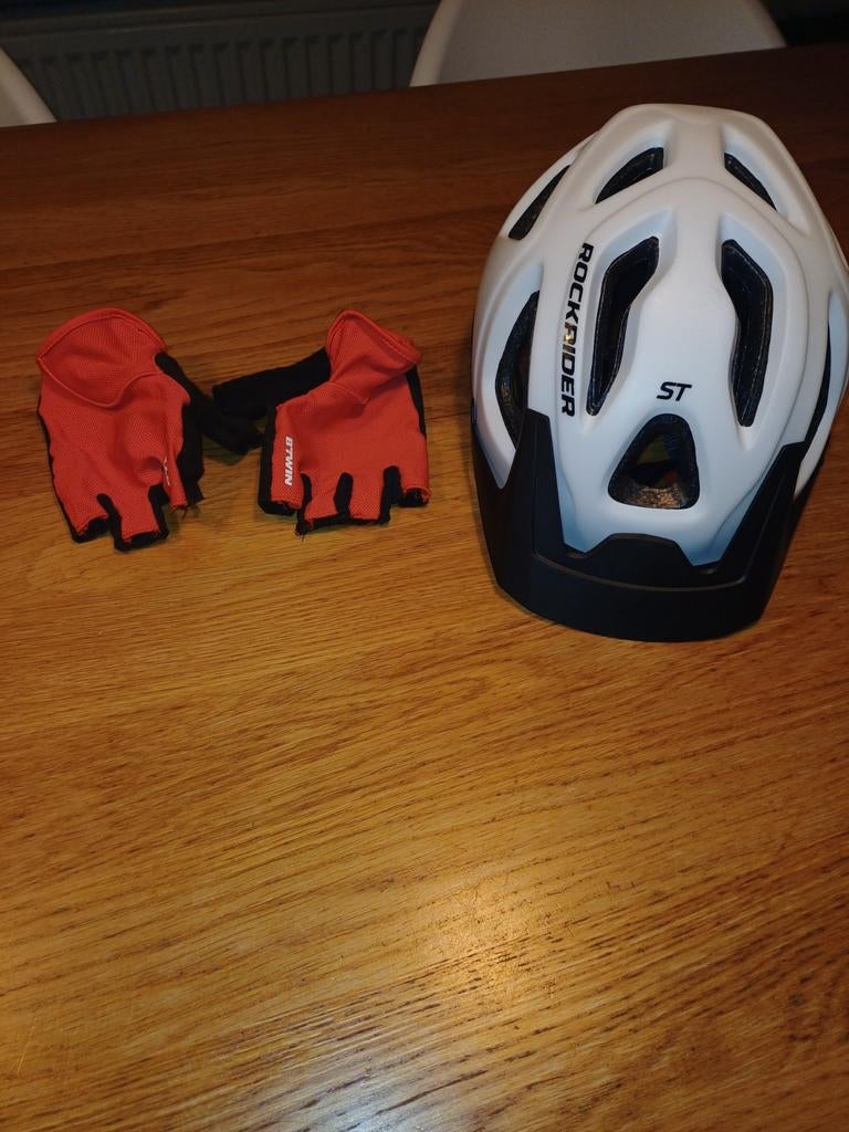 Rockrider  Fietshelm met handschoenen, Ophalen