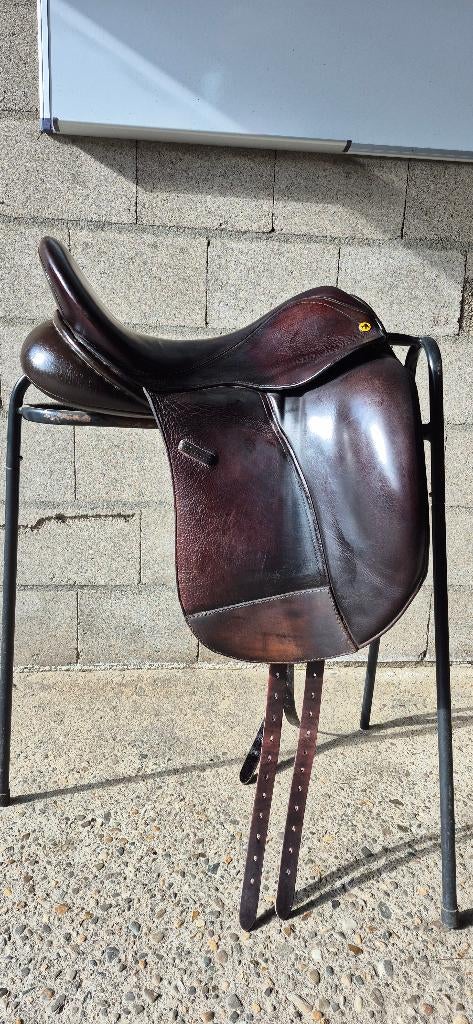 Anatomica Octant G2 17.5 inch, Dieren en Toebehoren, Paarden en Pony's | Zadels, Ophalen of Verzenden, Gebruikt, Dressuur