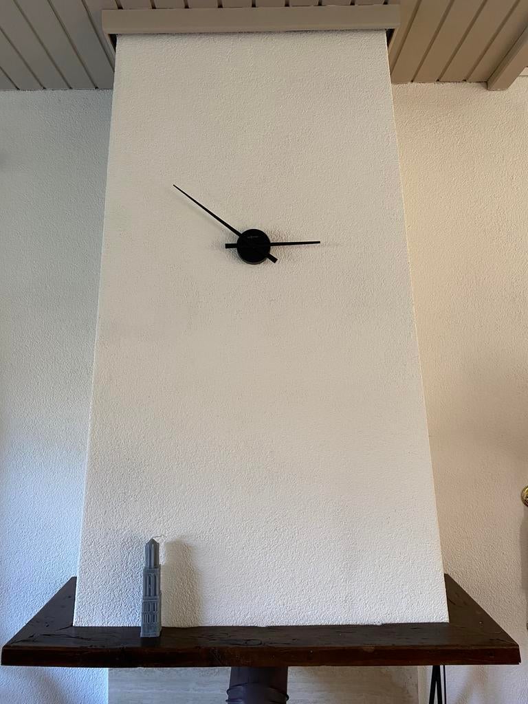Wandklok zwart van NexTime, Huis en Inrichting, Woonaccessoires | Klokken, Ophalen, Gebruikt, Wandklok