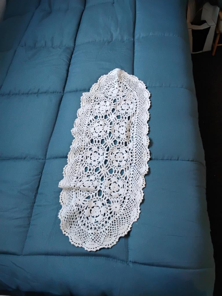 OVAAL KLEEDJE, Ophalen of Verzenden