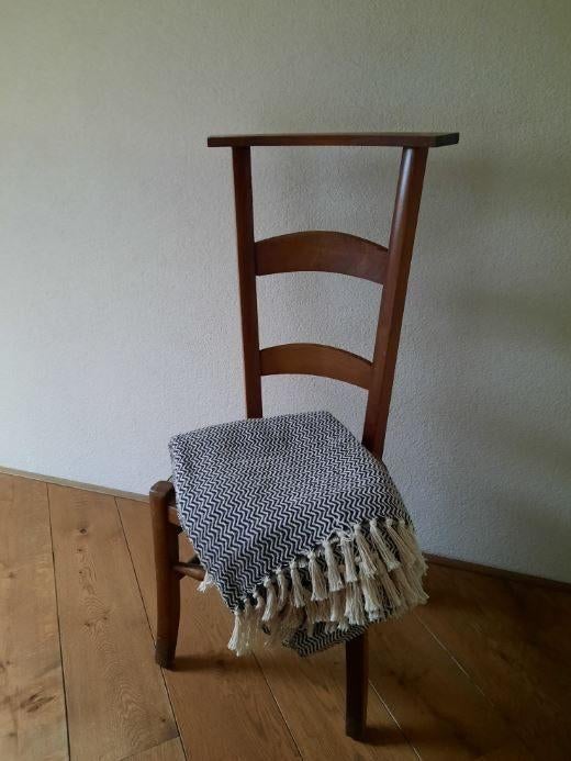 mooie oude bidstoel, Antiek en Kunst, Antiek | Meubels | Stoelen en Banken, Ophalen