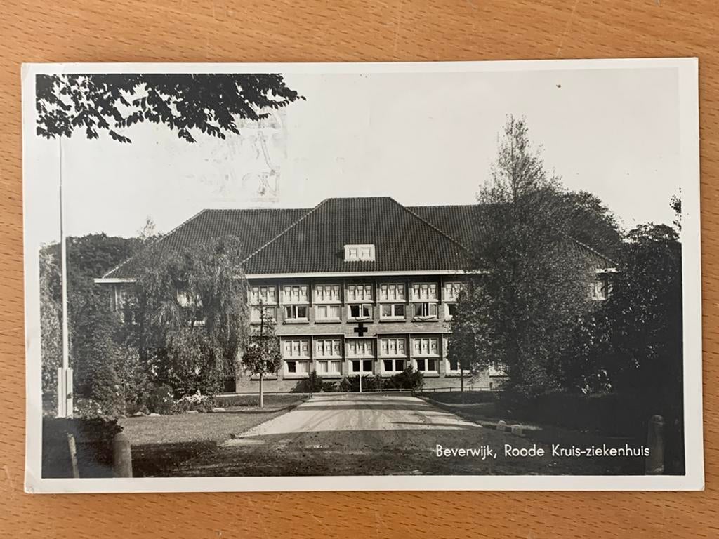 Ansichtkaart Beverwijk Roode Kruis ziekenhuis, Verzamelen, Ansichtkaarten | Nederland, Ophalen of Verzenden, 1940 tot 1960, Noord-Holland