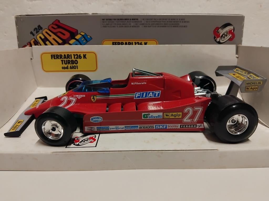 Old Bburago 1:24 Ferrari 126 K Turbo rood M. Alboreto #27, Ophalen of Verzenden, Zo goed als nieuw, Auto, Bburago