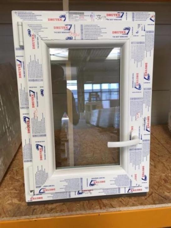 Kozijn draaikiep breed 50 cm hoog 60-70-100 cm., Niet ingevuld, Kunststof, Minder dan 75 cm, Raamkozijn