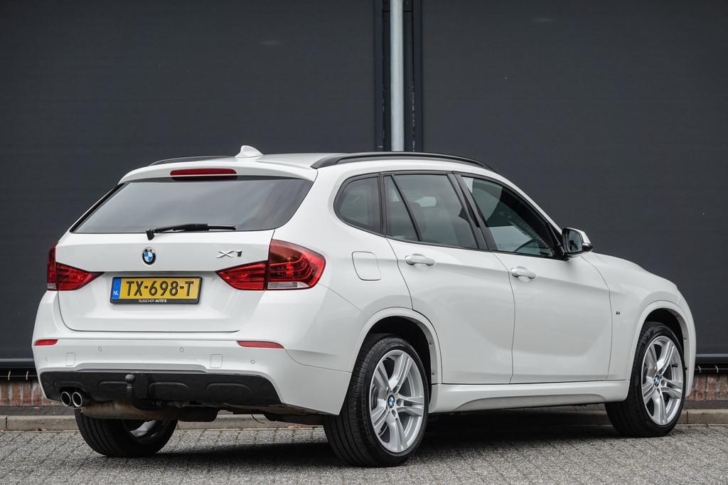 BMW X1 xDrive28i 245Pk | High Executive | M-Sport | Shadowli, Gebruikt, 4 cilinders, 2000 kg, Alcantara