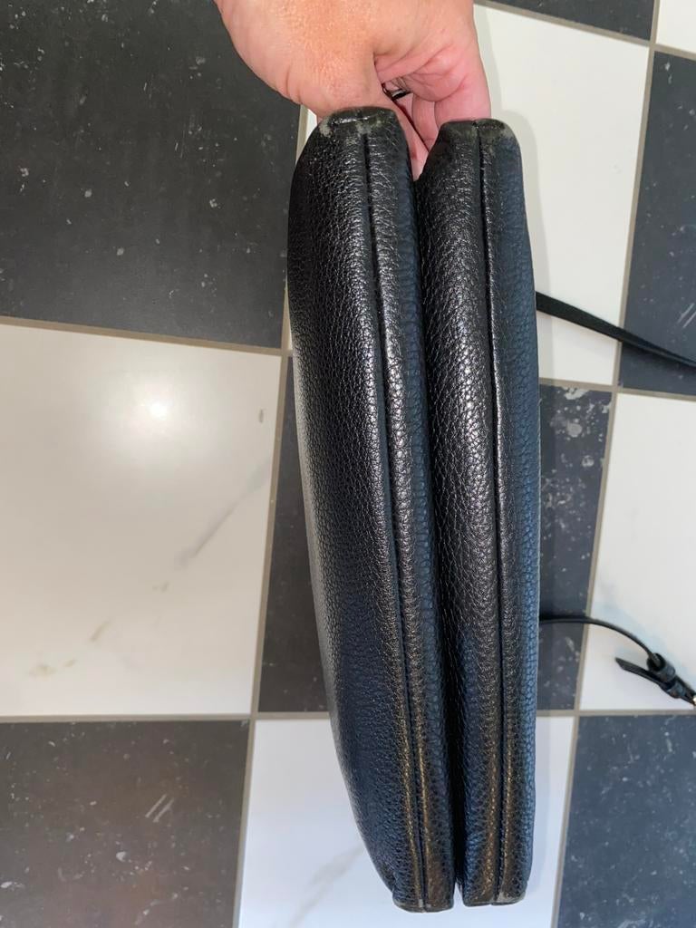 Michael kors double pouch zwart leren tas, Sieraden, Tassen en Uiterlijk, Tassen | Damestassen, Ophalen of Verzenden, Zo goed als nieuw