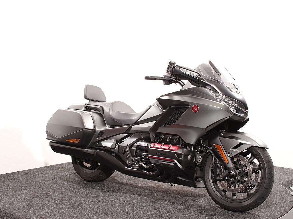 Honda GL 1800 Bagger DCT - foto 2