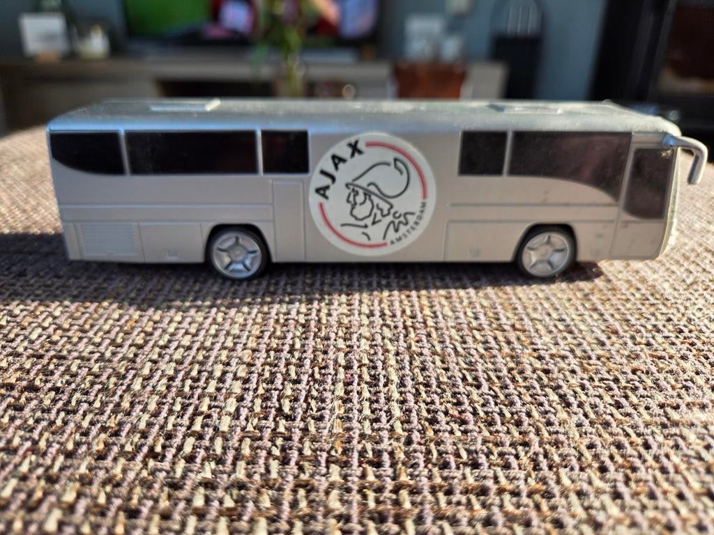 Spelersbus Ajax, Verzamelen, Ophalen of Verzenden, Zo goed als nieuw, Ajax, Overige typen