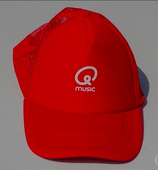 Q music pet Nieuw, Ophalen of Verzenden