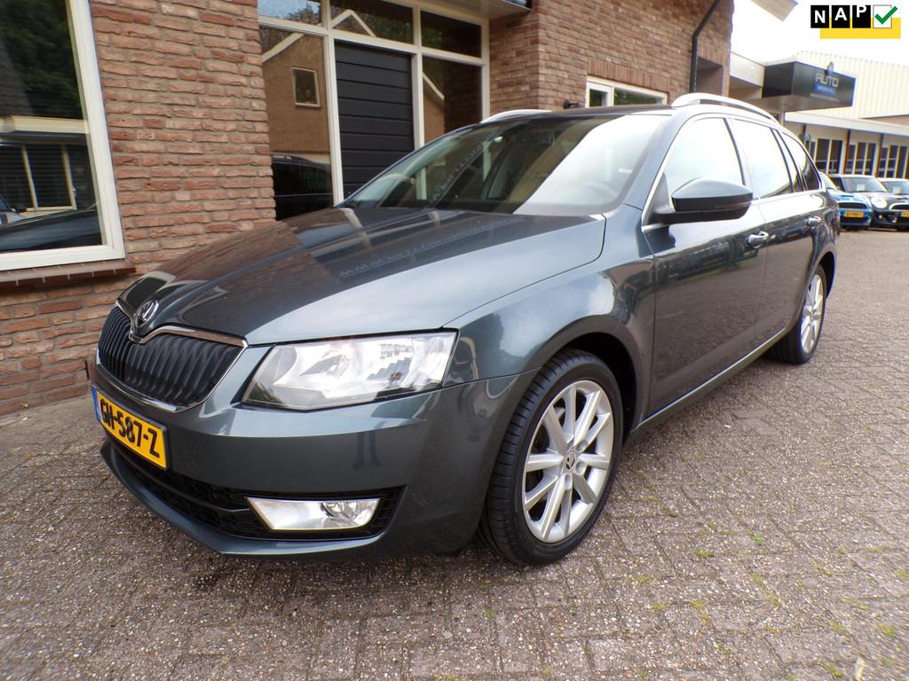 Skoda Octavia Combi 1.4 TSI G-TEC Ambition Businessline, Voorwielaandrijving, Parkeersensor, Gebruikt, 4 cilinders