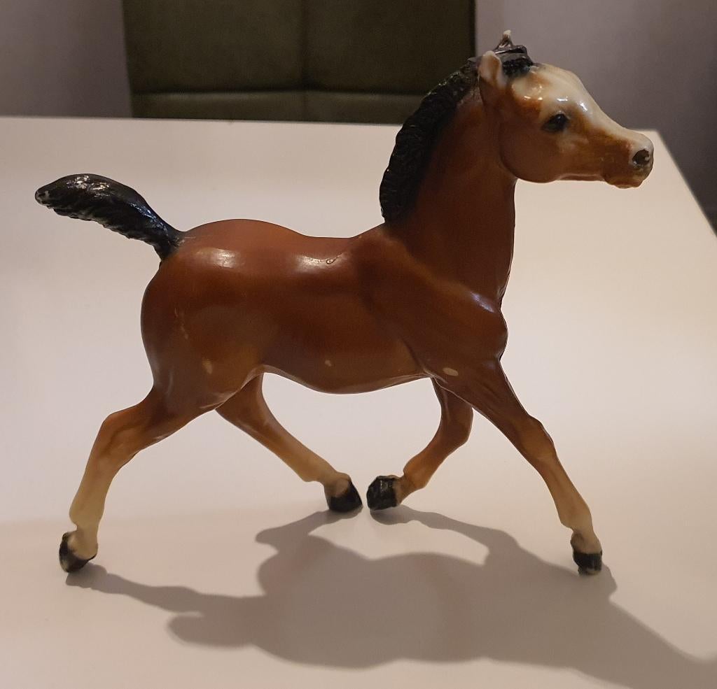 Breyer Traditional Running Foal Spice, Verzamelen, Ophalen of Verzenden, Gebruikt, Paard, Beeldje of Figuurtje