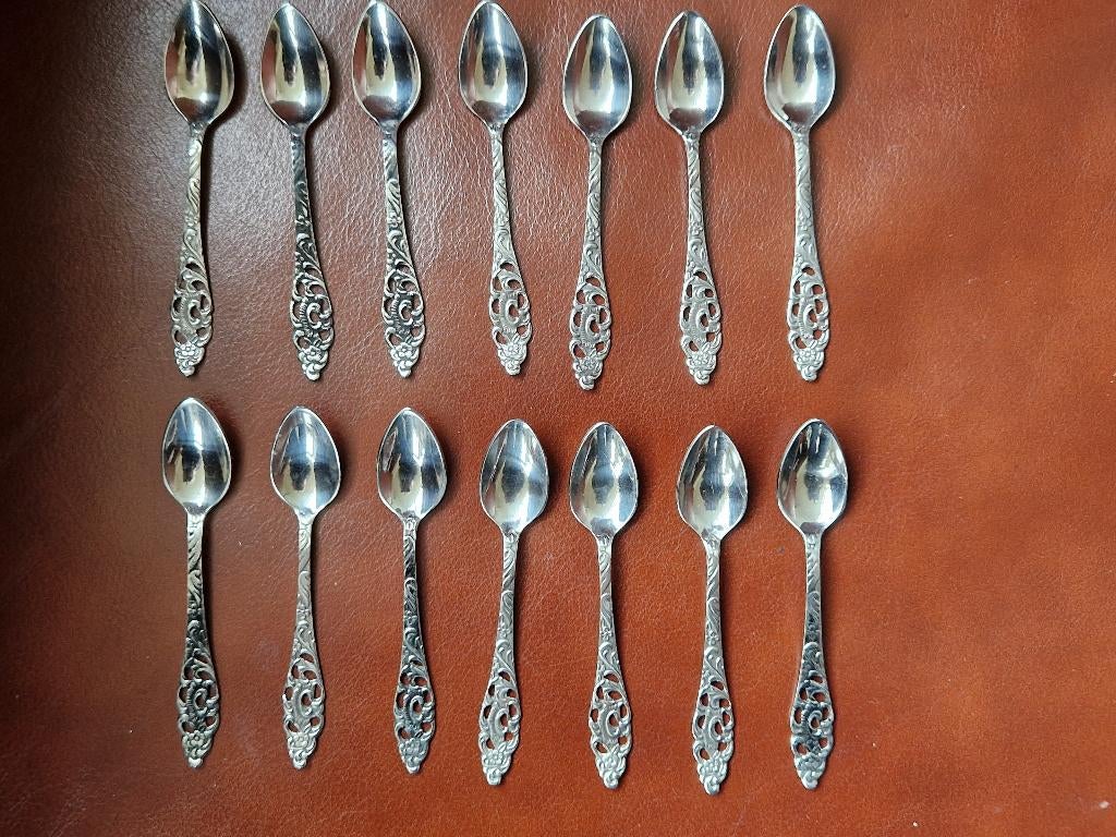 (O) 14 verzilverde - ajour - advocaatlepeltjes ., Ophalen of Verzenden, Gebruikt, Rvs of Chroom