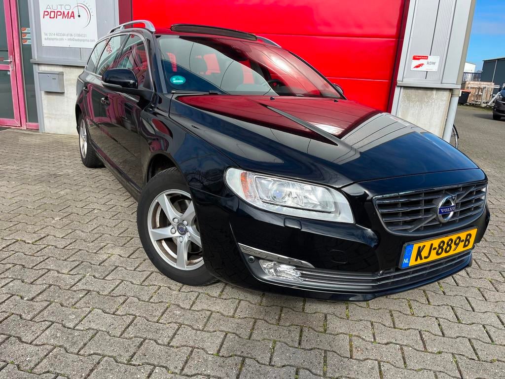 Volvo V70 2.0 D4 180pk Polar+ Automaat / Schuif-kanteldak /, Auto's, Volvo, Zwart, Diesel, 22 km/l, 750 kg