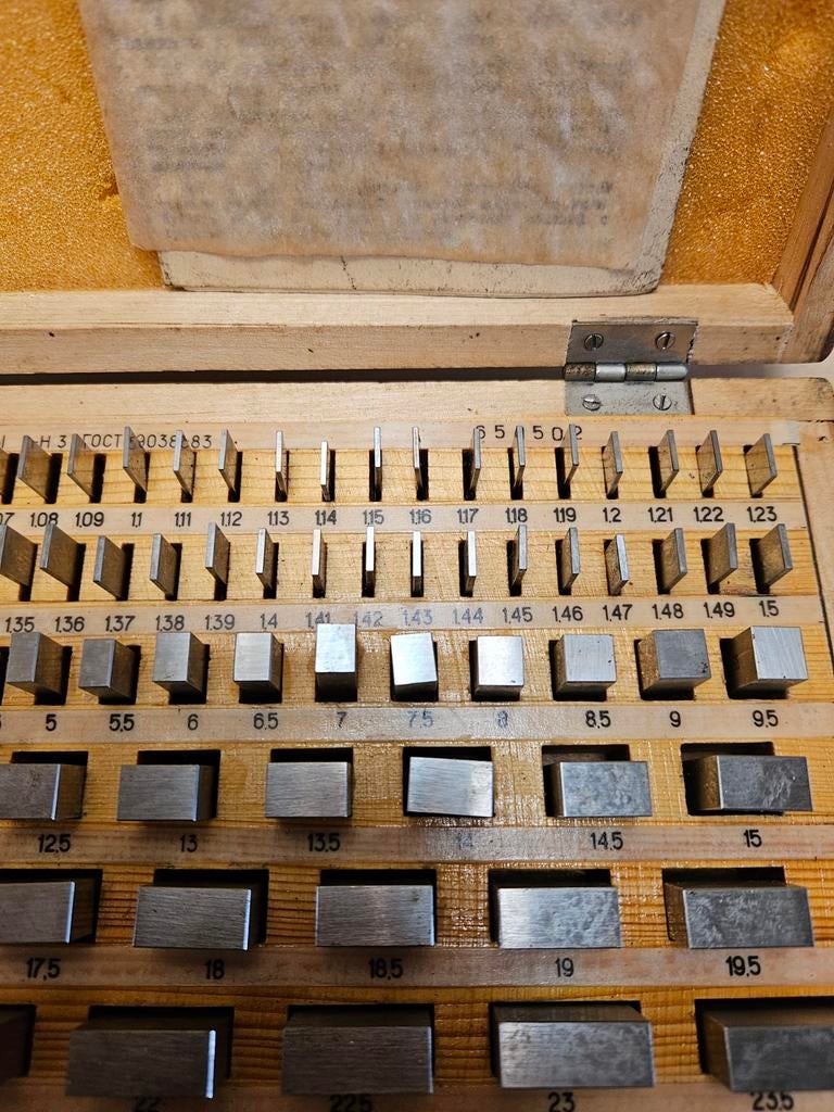 Eindmaten set 112-delig in houten kist, Doe-het-zelf en Verbouw, Gebruikt, Onbekend@voorbeeld.com, Afstand, Onbekend