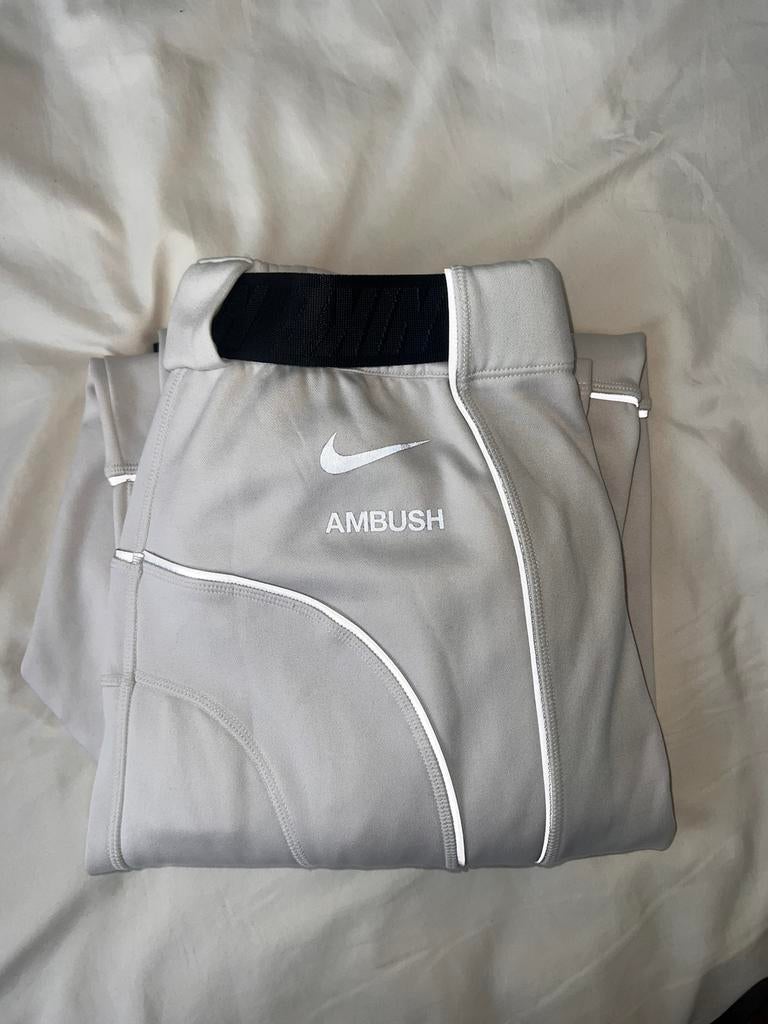 Nike x Ambush Women’s Pants, Kleding | Dames, Sportkleding, Zo goed als nieuw, Overige typen, Maat 36 (S), Beige, Ophalen of Verzenden