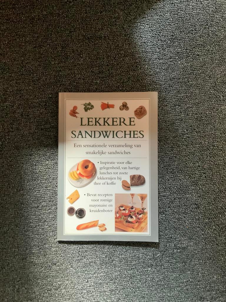 Leuk boekje over lekkere sandwiches maken., Ophalen of Verzenden, Zo goed als nieuw, Nederland en België, Overige typen