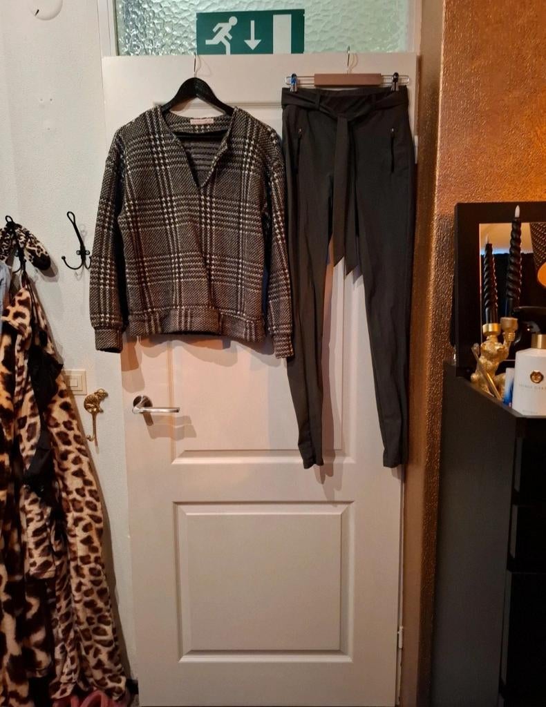 Studio Anneloes 2 delig set, Studio Anneloes, Ophalen of Verzenden, Zo goed als nieuw