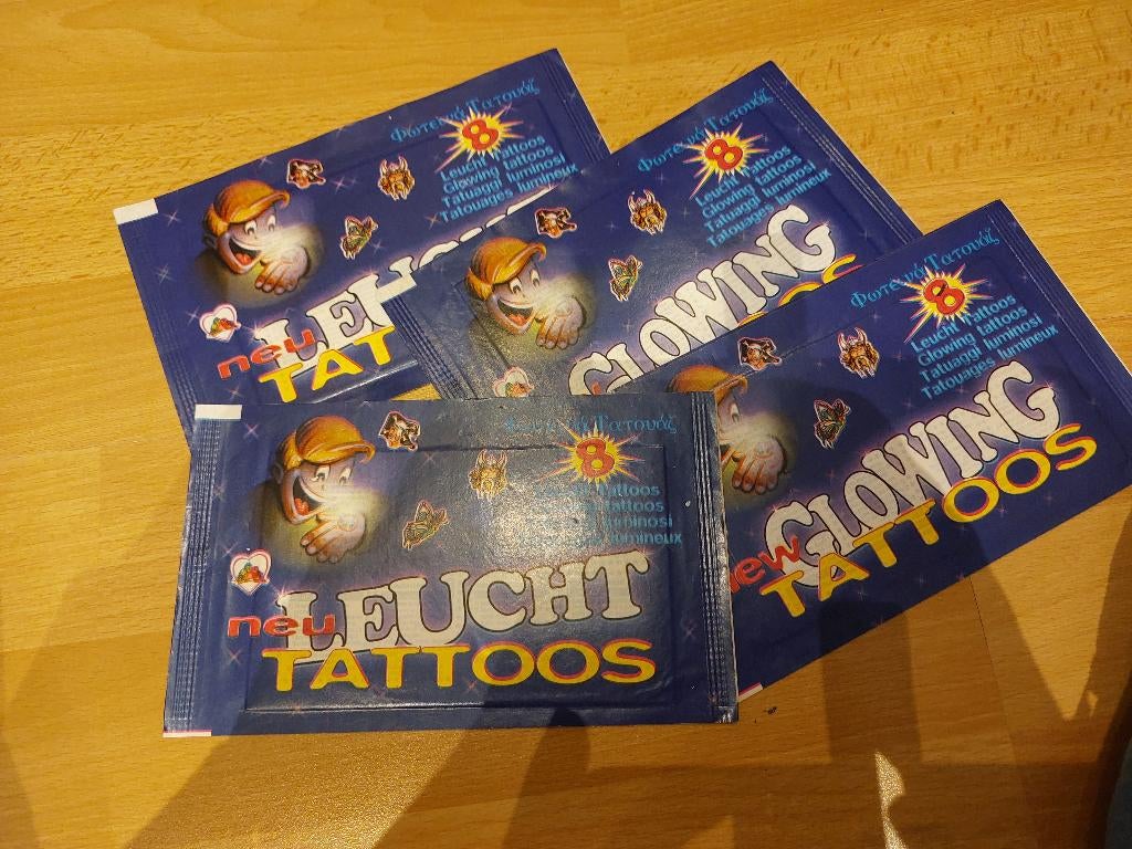 Zakjes Glowing tattoo's, Ophalen of Verzenden, Nieuw, Overige typen