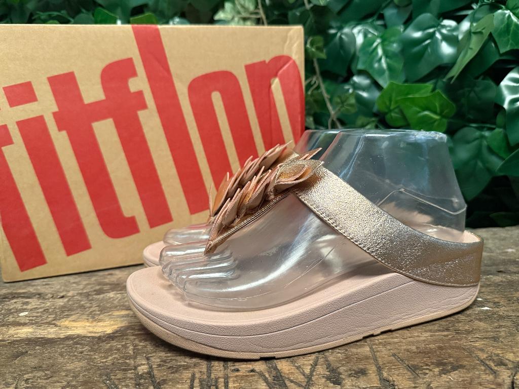 bijna Nieuwe slippers van Fitflop maat 38, Ophalen of Verzenden, Zo goed als nieuw, Fitflop, Roze