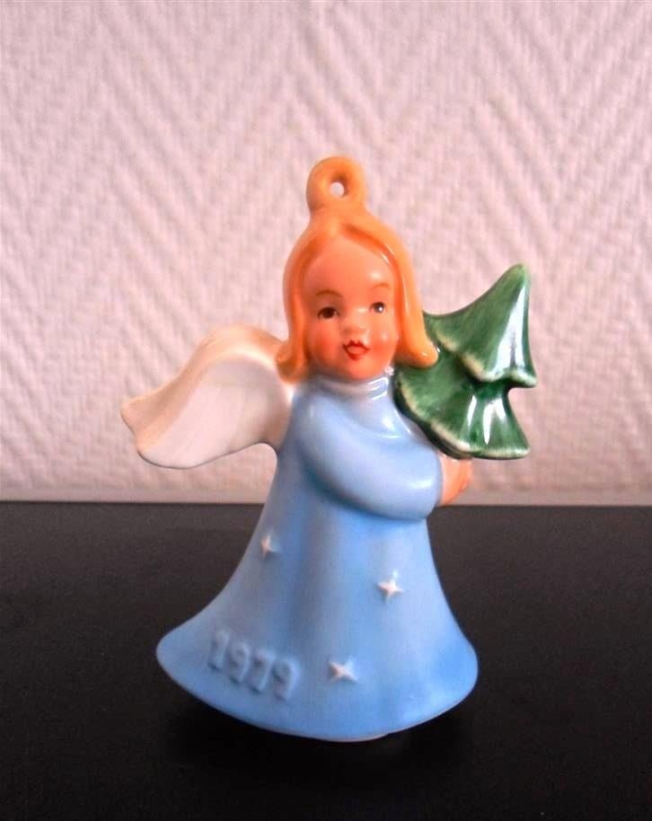 Blauw porseleinen Engel. Jaaruitgave 1979. Goebel W. Germany, Verzamelen, Ophalen of Verzenden, Zo goed als nieuw, Hummel