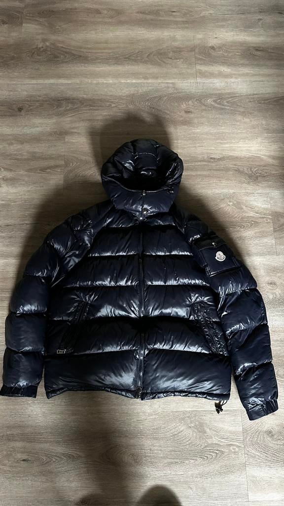 Moncler maya - donkerblauw, Ophalen of Verzenden, Zo goed als nieuw, Maat 52/54 (L), Blauw